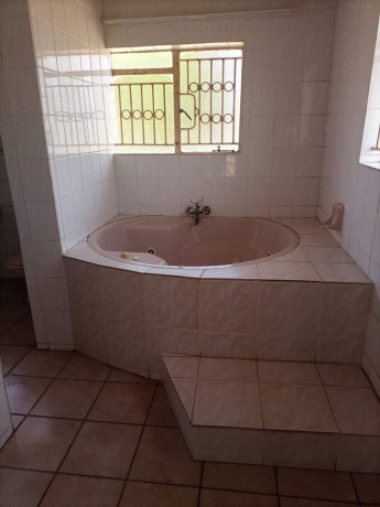 office-space-for-rent-in-ibex-hill-big-5