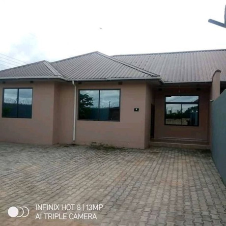 3-bedroom-flat-for-rent-in-ibex-hill-big-0