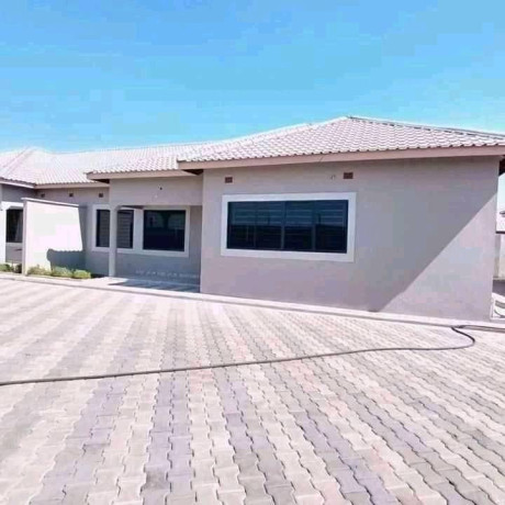 3-bedroom-flat-for-rent-in-libala-south-big-1