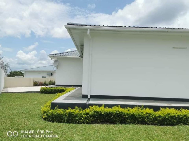 3-bedroom-flat-for-rent-in-ibex-hill-big-5