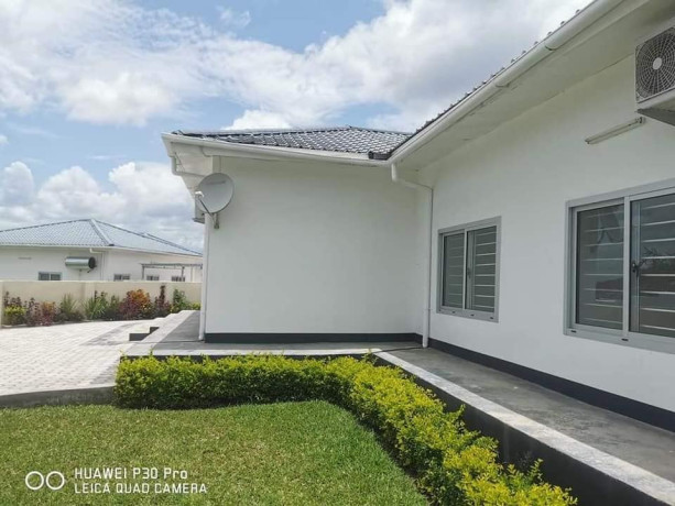 3-bedroom-flat-for-rent-in-ibex-hill-big-7