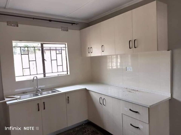 3-bedroom-flat-for-rent-in-chalala-big-1