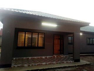 3-bedroom-flat-for-rent-in-chalala