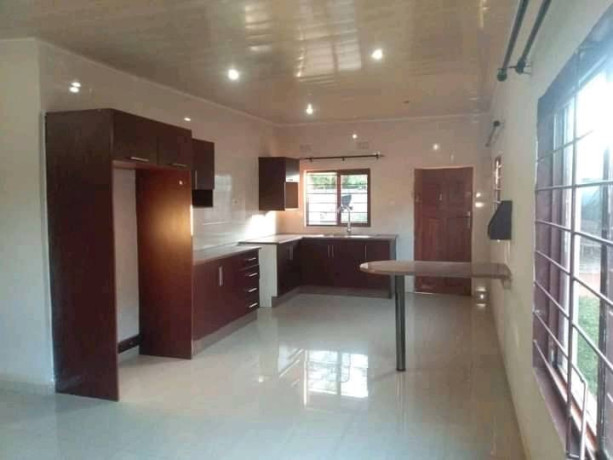 1-bedroom-cottage-for-rent-in-makeni-big-2