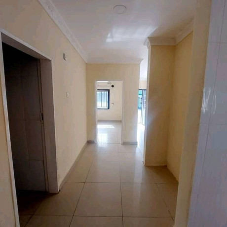 2-bedroom-flats-for-rent-in-silverest-big-5