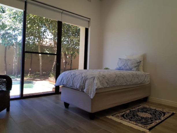 3-bedroom-house-for-rent-in-roma-park-big-8