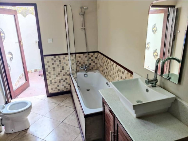 4-bedroom-standalone-house-for-rent-in-chifwema-road-big-7