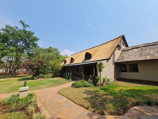 4-bedroom-standalone-house-for-rent-in-chifwema-road-big-0