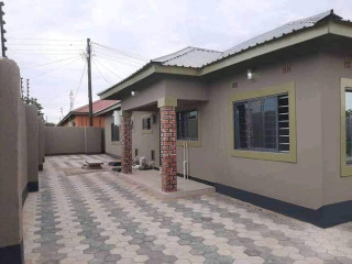 3-bedroom-house-for-rent-in-new-kasama