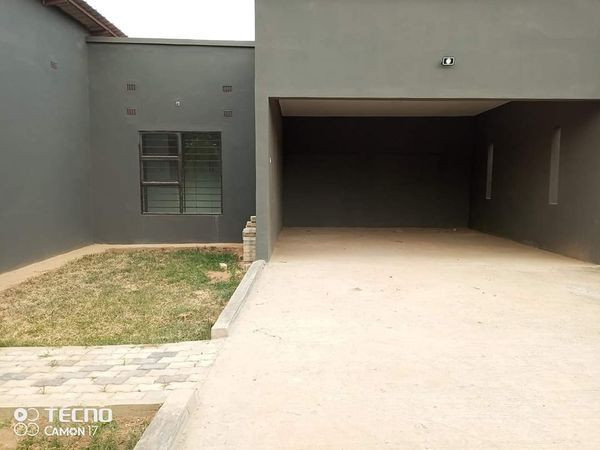 3-bedroom-flat-for-rent-in-foxdale-big-0