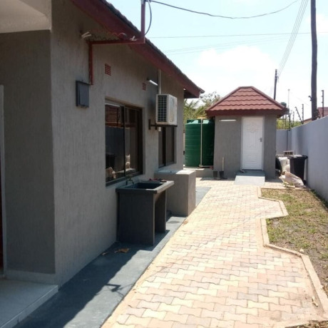 3-bedroom-house-for-rent-in-ibex-hill-big-4