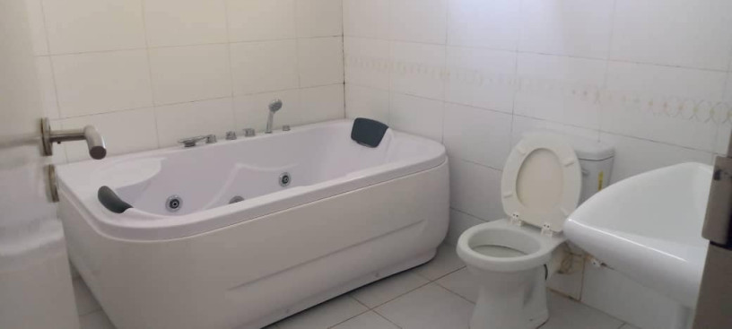 4-bedroom-apartment-for-rent-in-kabulonga-big-5