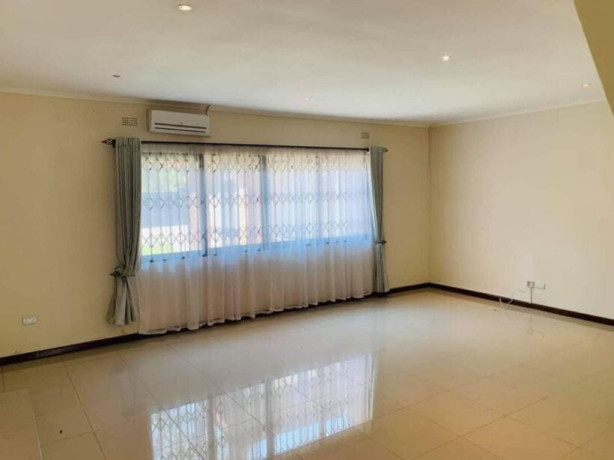 3-bedroom-flats-for-rent-in-roma-big-6