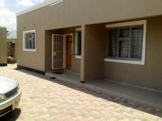 2-bedroom-flat-for-rent-in-libala-south