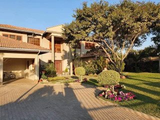 5-bedroom-double-storey-home-for-sale-in-roma-park