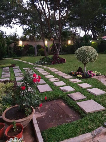 5-bedroom-double-storey-home-for-sale-in-roma-park-big-2