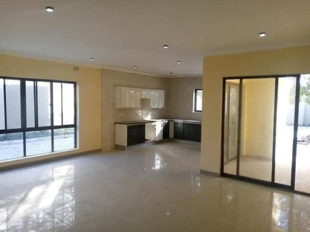 2-bedroom-apartment-for-rent-in-ibex-hill-big-5