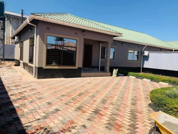 3-bedroom-house-for-rent-in-ibex-hill-big-1