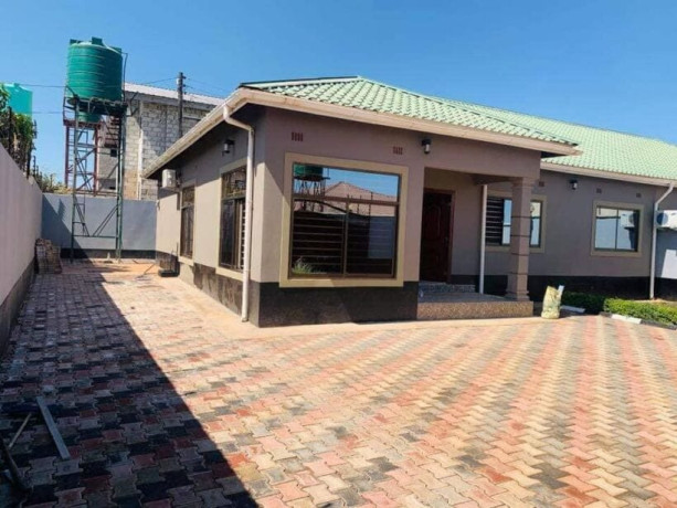 3-bedroom-house-for-rent-in-ibex-hill-big-5