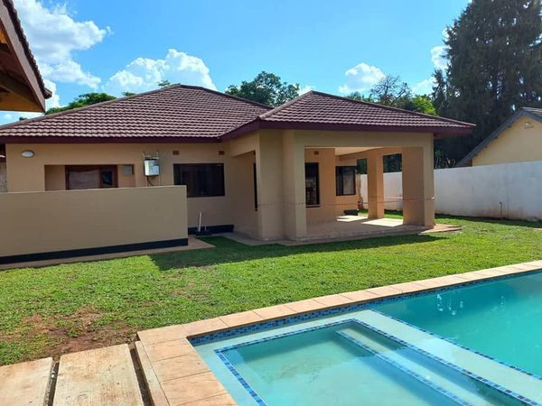 23-bedroom-houses-for-rent-in-kabulonga-big-0