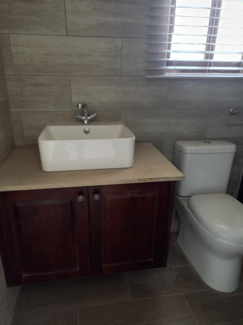 23-bedroom-houses-for-rent-in-kabulonga-big-8