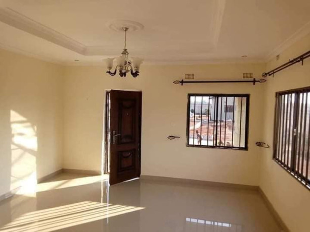3-bedroom-flat-for-rent-in-ibex-hill-big-2