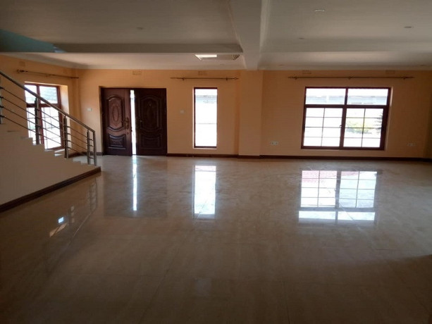 3-bedroom-flat-for-rent-in-ibex-hill-big-2