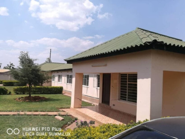 3-bedroom-flat-for-rent-in-chalala-big-0