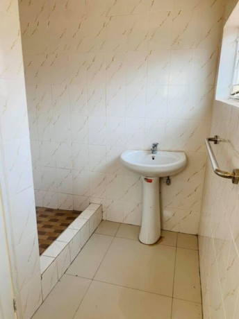 3-bedroom-flats-for-rent-in-new-kasama-big-4