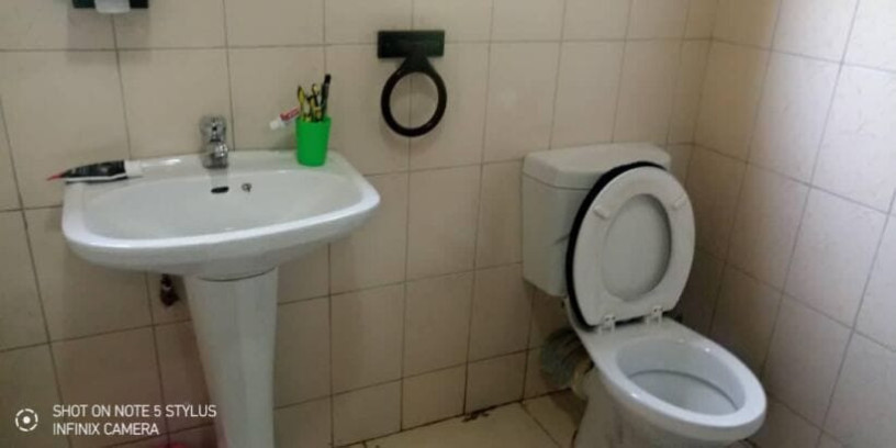 2-bedroom-flat-for-rent-in-phi-big-3