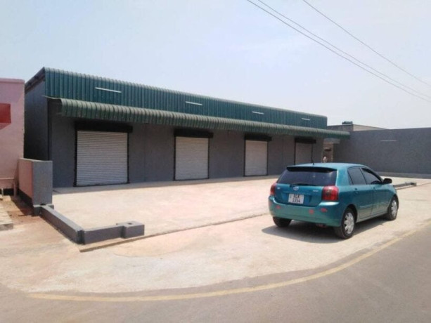 newly-built-shop-for-rent-in-lilayi-big-1
