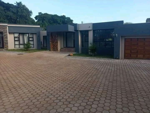 3-bedroom-flat-for-rent-in-makeni-buckley-big-1