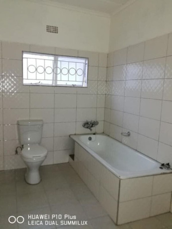3-bedroom-flat-for-rent-in-northgate-gardens-big-7