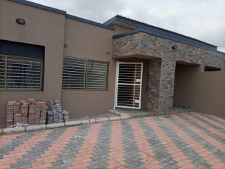 3-bedroom-flat-for-rent-in-lilayi