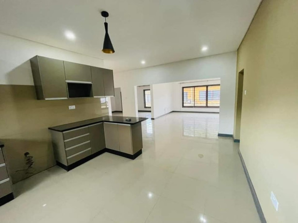 3-bedroom-flat-for-rent-in-ibex-hill-big-5
