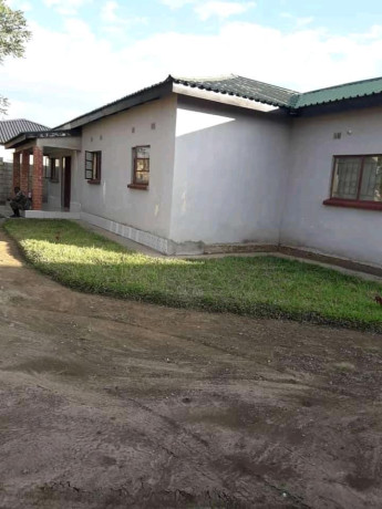 3-bedroom-house-for-rent-in-meanwood-big-0