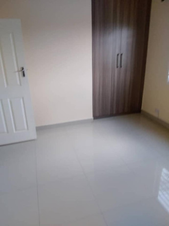 2-bedroom-flat-for-rent-in-olympia-big-3