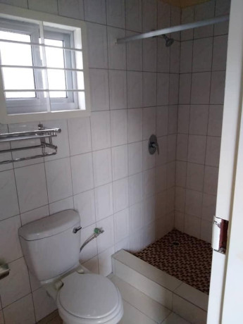2-bedroom-flat-for-rent-in-olympia-big-5
