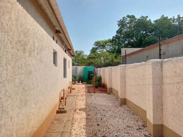 4-bedroom-house-for-rent-in-waterfalls-big-4