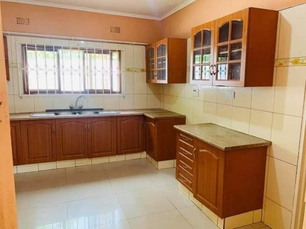 2-bedroom-flat-for-rent-in-kabulonga-big-2