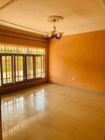 2-bedroom-flat-for-rent-in-kabulonga-big-3