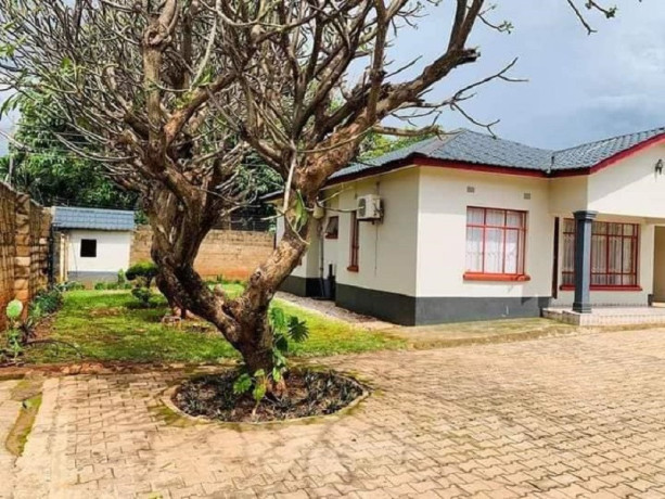 2-bedroom-flat-for-rent-in-kabulonga-big-0