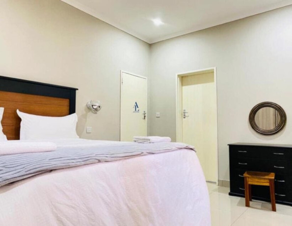 2-bedroom-apartment-for-rent-in-crossroads-big-8