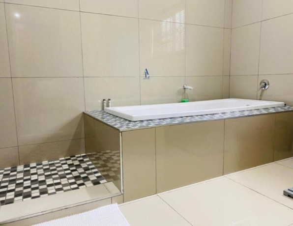 2-bedroom-apartment-for-rent-in-crossroads-big-3