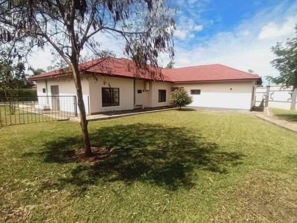 4-bedroom-apartment-for-rent-in-lilayi-big-1