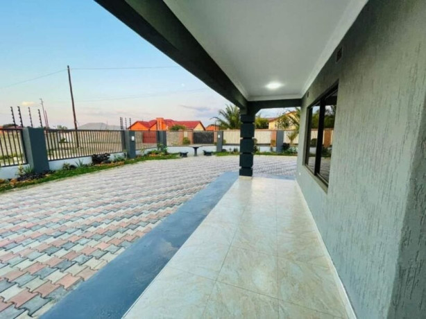 3-bedroom-house-for-rent-in-ibex-hill-big-4