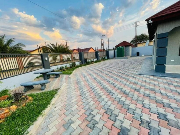 3-bedroom-house-for-rent-in-ibex-hill-big-7