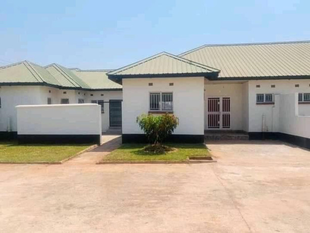 3-bedroom-flats-for-rent-in-woodlands-chalala-big-2