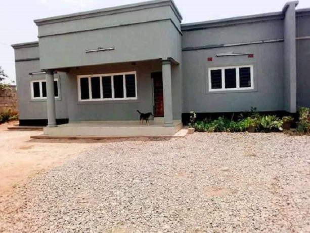 3-bedroom-flat-for-rent-in-chalala-big-0