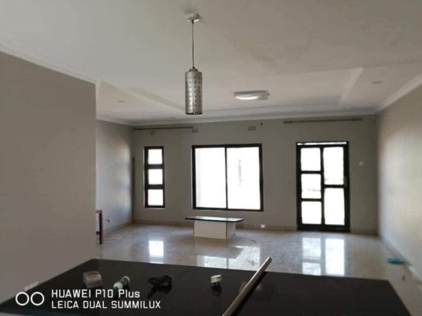 3-bedroom-flat-for-rent-in-waterfalls-big-4